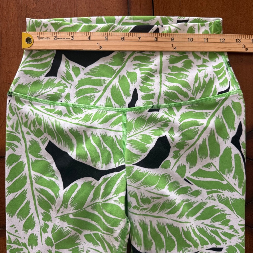 Alo Yoga High Waist Airbrush Leggings Green White Tropical Palm Leaf Print Sz S - Picture 5 of 7